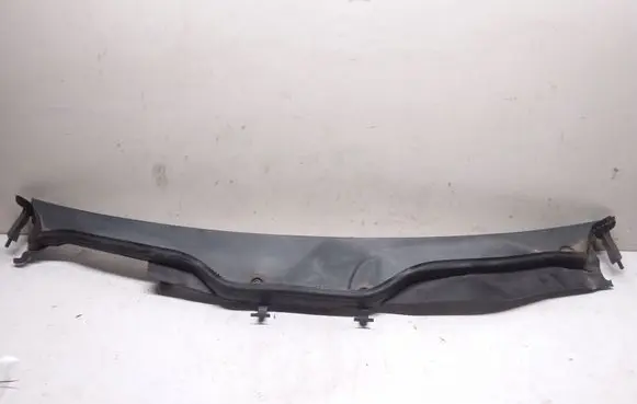 Mercedes-Benz ML W164 Wiper trim A1648300228