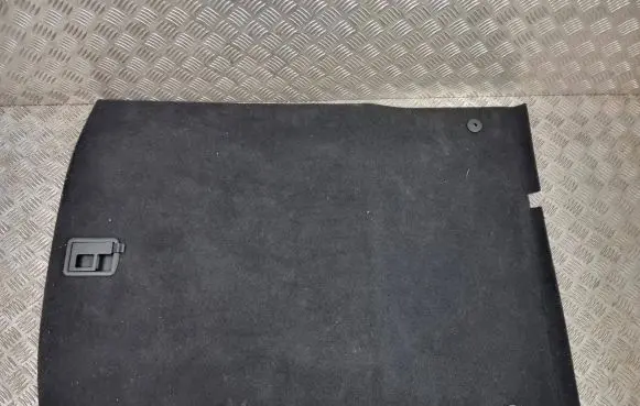 Trunk/boot floor carpet liner