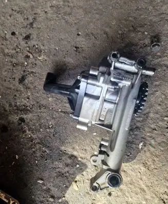 Mercedes-Benz A W168 Oil pump 6401810401