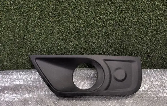 Renault Master III Front fog light trim/grill 263360029R 068808