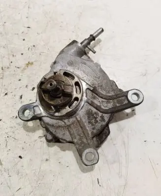Toyota Avensis T250 Vacuum pump 05110728