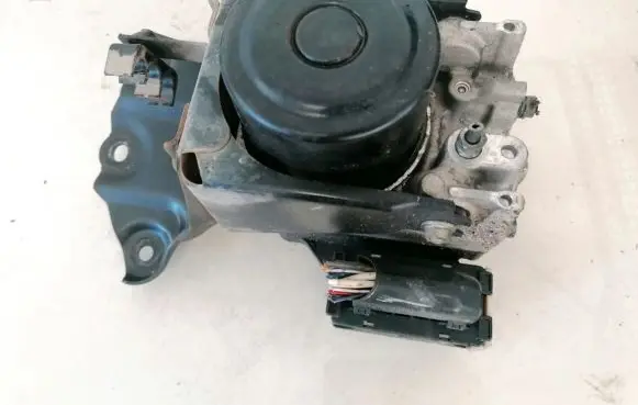 Toyota RAV 4 (XA30) ABS Pump 4454042100 44540-42100