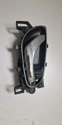 Nissan X-Trail T32 Loading door interior handle 