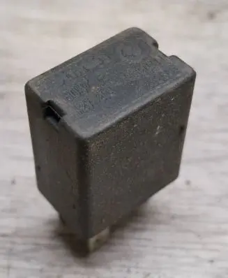 Alfa Romeo 156 Other relay 46520411