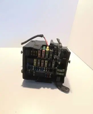 Peugeot 607 Fuse module 9651477180 9629889580