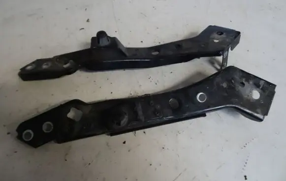 Renault Megane III Headlight/headlamp mounting bracket 6251306EG