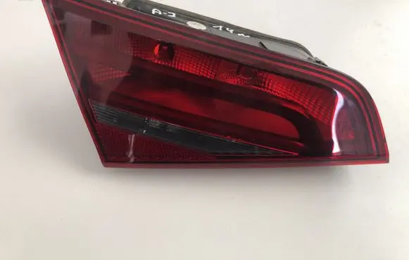 Audi A3 S3 8V Tailgate rear/tail lights 8V4945093