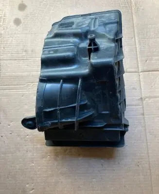 Renault Scenic III - Grand scenic III Air filter box 8200947663 8200820922 1032331S03