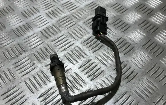 Mercedes-Benz R W251 Lambda probe sensor 0258017339 0258017340