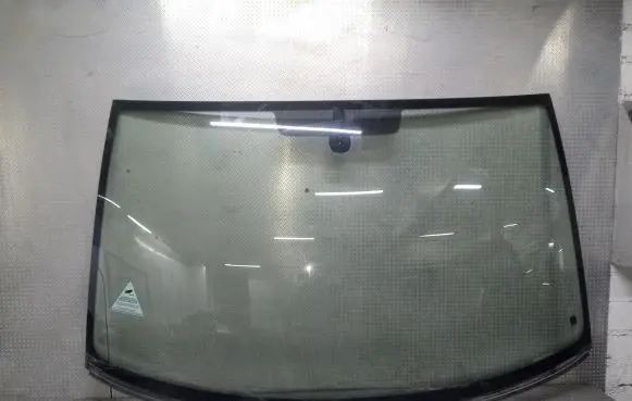Volkswagen Transporter - Caravelle T6 Front windscreen/windshield window 