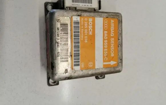 Audi A4 S4 B5 8D Airbag control unit/module 8A0959655C 0285001038