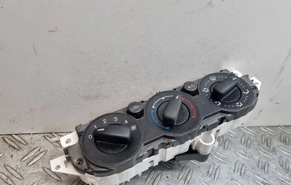 Ford Focus Climate control unit 7M5T19980BA