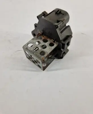 Citroen C4 I Coolant fan relay 9658508980