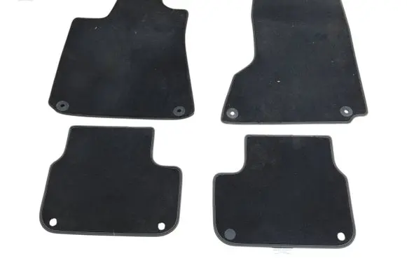 Maserati Ghibli Car floor mat set 6700621790 6700404280