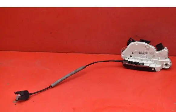 Seat Ibiza IV (6J,6P) Front door lock 5N1837015A