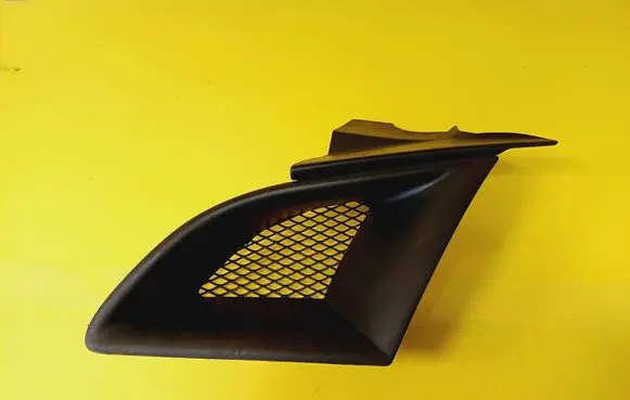 Alfa Romeo 166 Front bumper upper radiator grill 156045143