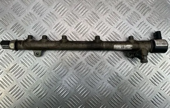 Mercedes-Benz C W204 Fuel main line pipe A6460700395 R9144Z142A 0711250074