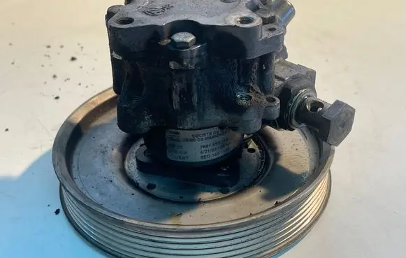 Power steering pump