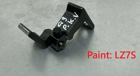 Audi Q3 8U Front door upper hinge 8X0831403B 8X4833407B