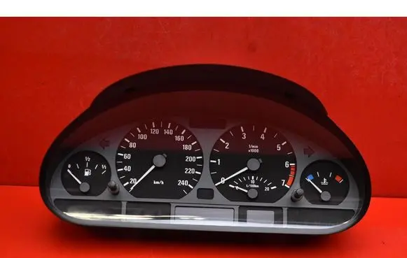 Speedometer (instrument cluster)