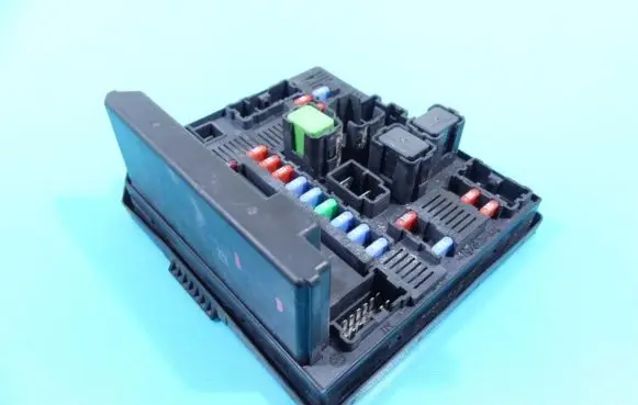 Nissan Qashqai Central body control module 284B7-BB02C IMPRK1340137