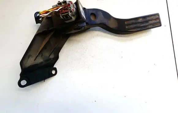 Ford Mondeo Mk III Accelerator throttle pedal 2s719f836da