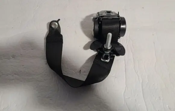 Honda Civic Seat belt trim 