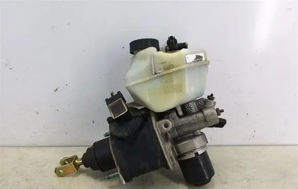 Mercedes-Benz E W211 Brake booster A0004300312