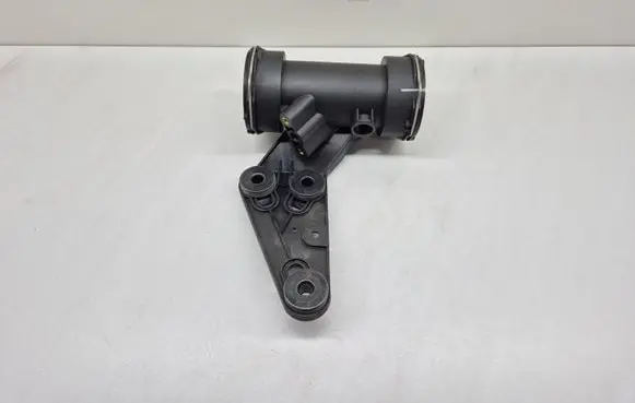 Mercedes-Benz C W203 Intercooler hose/pipe A2035200095