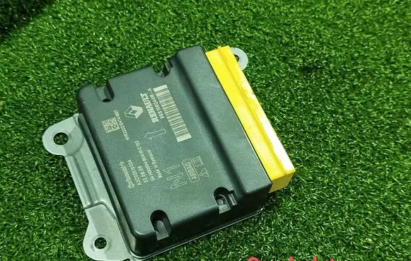 Renault Trafic III (X82) Airbag control unit/module 985109244R A3C02510304