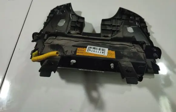 Toyota Avensis T250 Passenger airbag 110684806M3