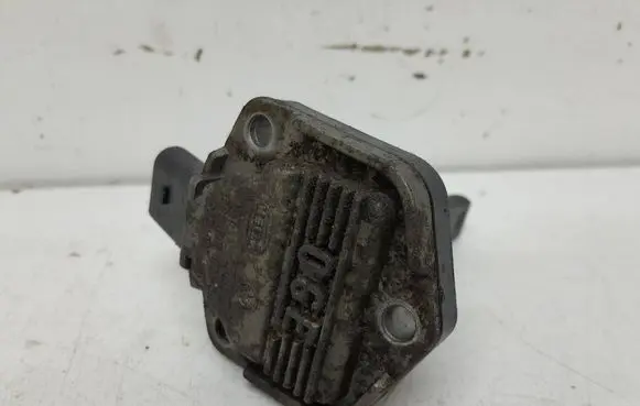 Audi A4 S4 B7 8E 8H Oil level sensor 06E907660