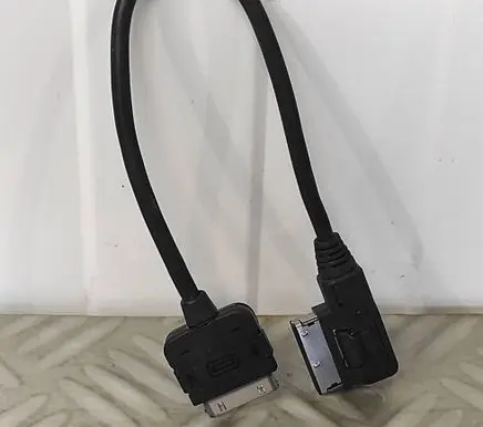 Audi A5 8T 8F iPod connector socket 4F0051510L AU6678 150208