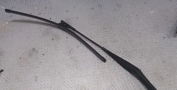 Opel Astra H Windshield/front glass wiper blade 13111219LH