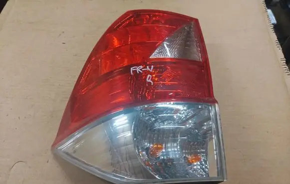 Honda FR-V Rear/tail lights