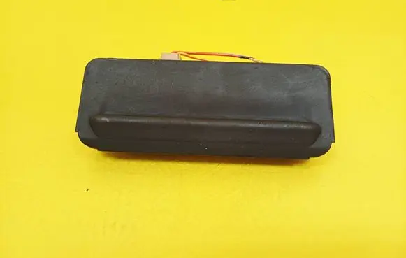 Audi A4 S4 B5 8D Tailgate/trunk/boot exterior handle 8D0827566B