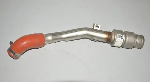 Land Rover Discovery 4 - LR4 Intercooler hose/pipe AH226F073AE