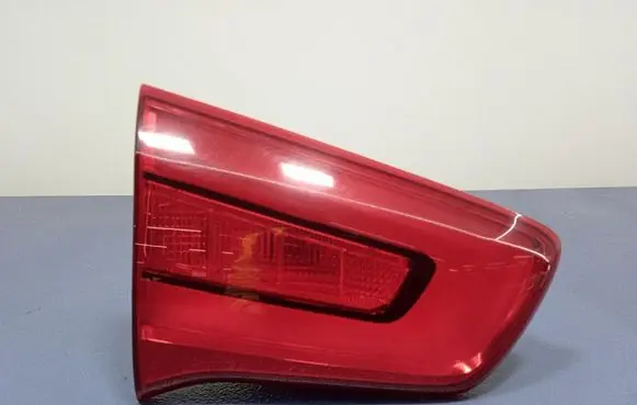 KIA Sportage Rear/tail lights 924053W