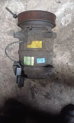 Volvo S40, V40 Air conditioning (A/C) compressor (pump) 30614010 8708581 769D670213