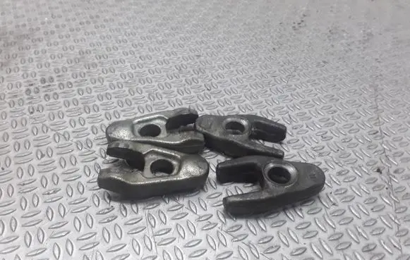 Renault Laguna II Fuel Injector clamp holder