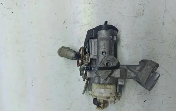 Toyota Corolla E120 E130 Ignition lock