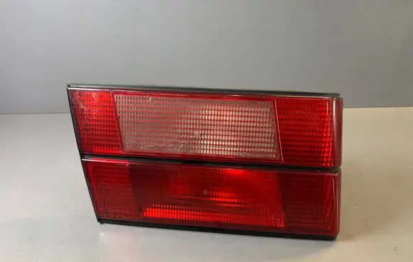 BMW 5 E34 Tailgate rear/tail lights 8351561
