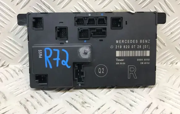 Mercedes-Benz CLS C219 Door control unit/module 2198200726