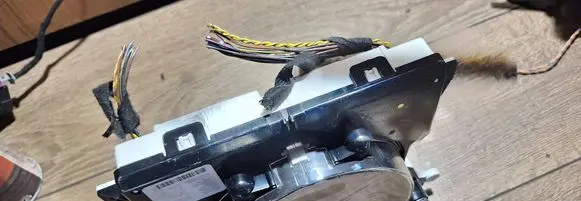 Mini Cooper Hatch Hardtop Speedometer (instrument cluster) 62116972077 Ar0039282