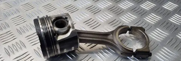 Mazda 3 I Piston with connecting rod