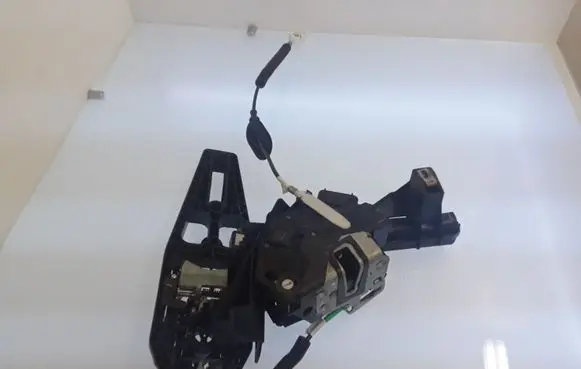 Ford Fusion II Rear door lock DS73F264A27CM