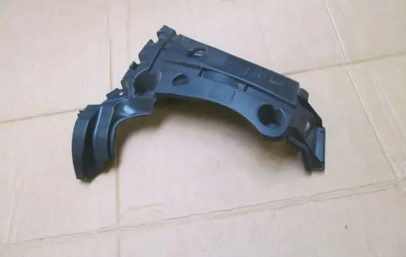 Renault Kangoo II Rear bumper mounting bracket 8200435438