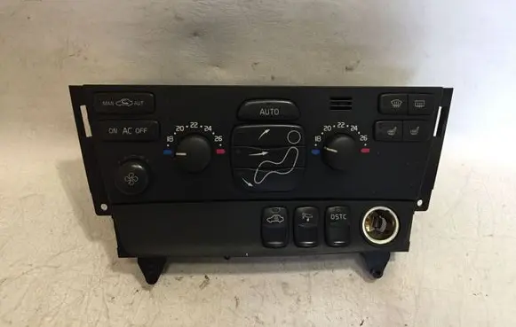 Volvo XC70 Climate control unit 30746022