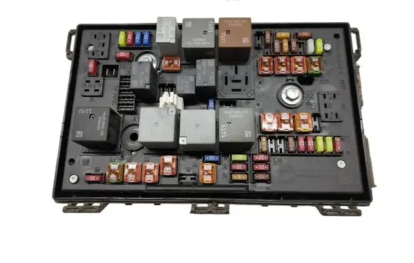 Opel Astra J Fuse box set 
