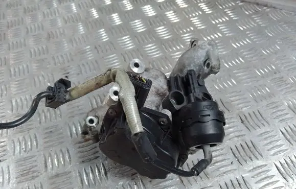 Ford Galaxy EGR valve 30725855 32901292